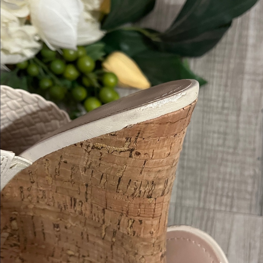 Charlies Woven Wedge Sandals - Picture 9 of 12